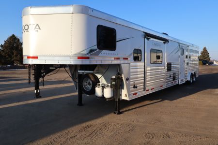 Used 2021 Lakota Charger Livestock Edition Horse Trailer